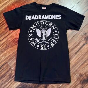 DEAD RAMONES Tee